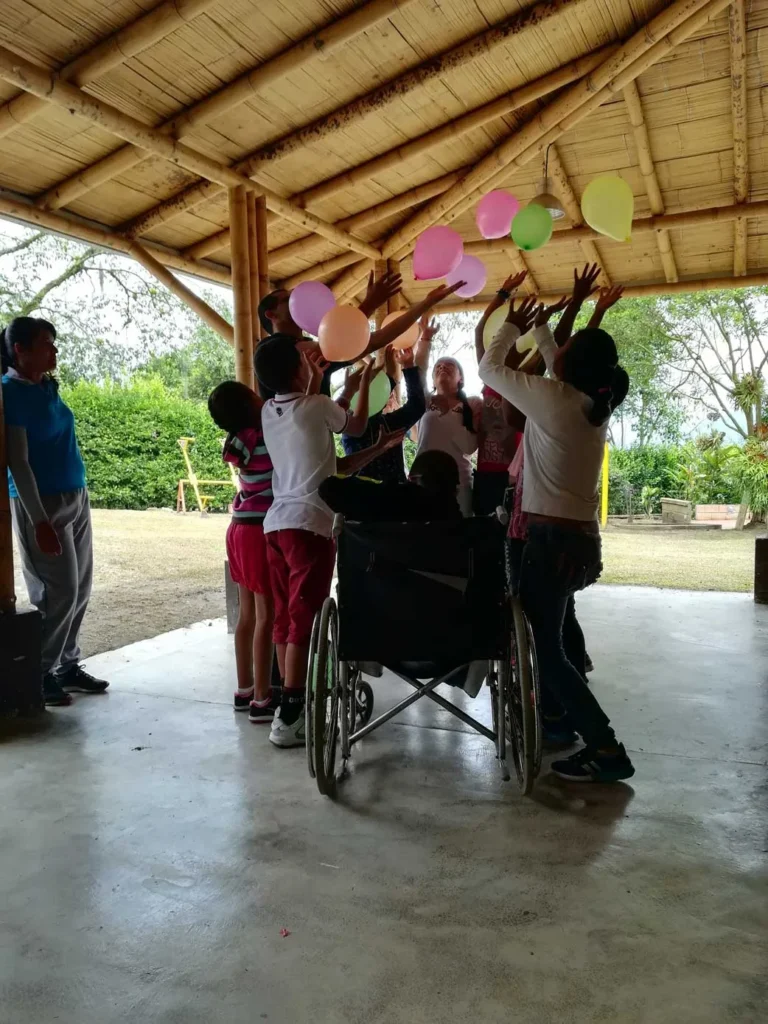 7 formas de ayudar a una familia sin casa en Colombia