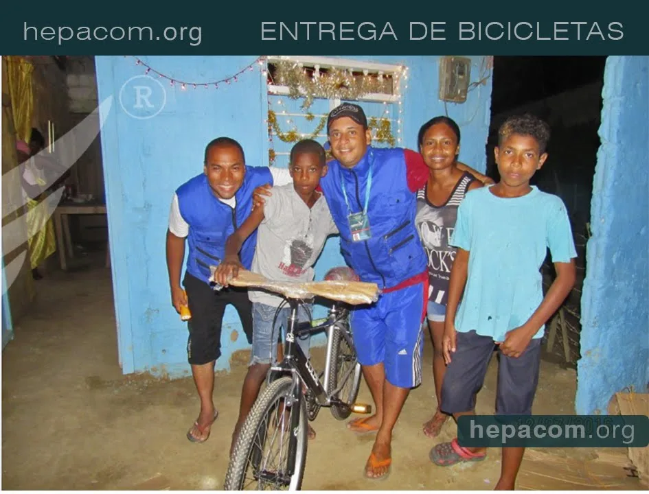 Hepacom delivers bicycles to children in the community