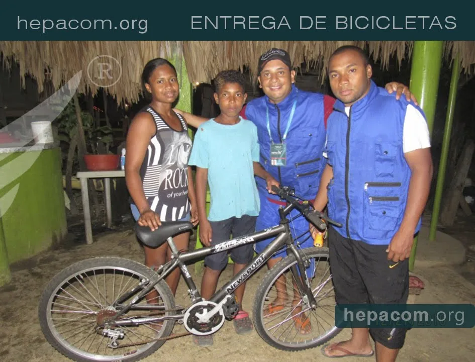 Hepacom delivers bicycles to children in the community