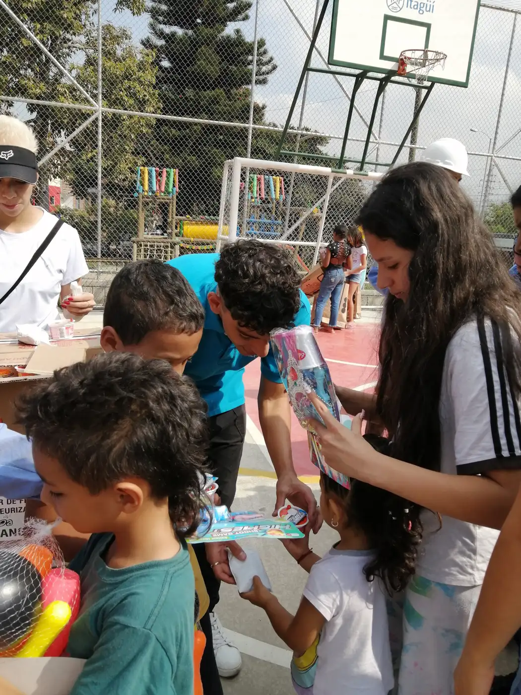 Christmas Day and Gift Distribution by the Hepacom Foundation