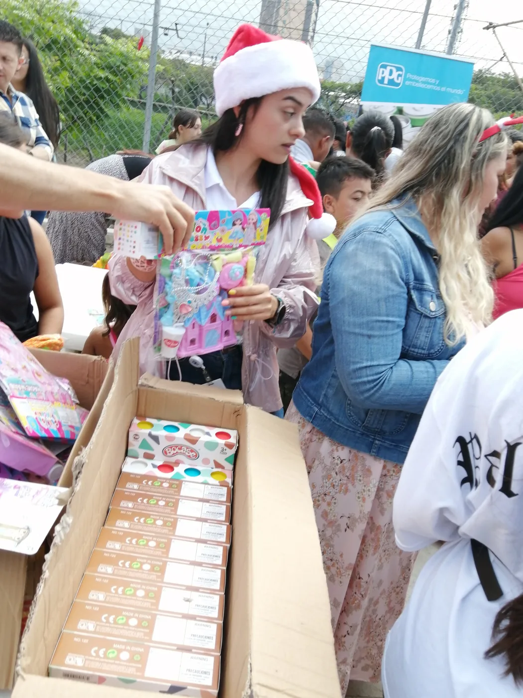 Christmas Day and Gift Distribution by the Hepacom Foundation
