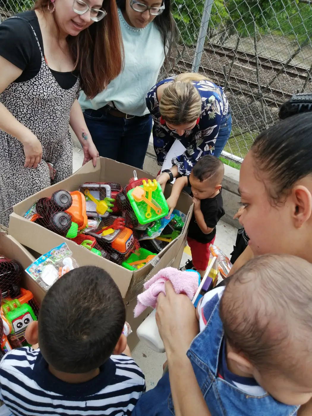 Christmas Day and Gift Distribution by the Hepacom Foundation